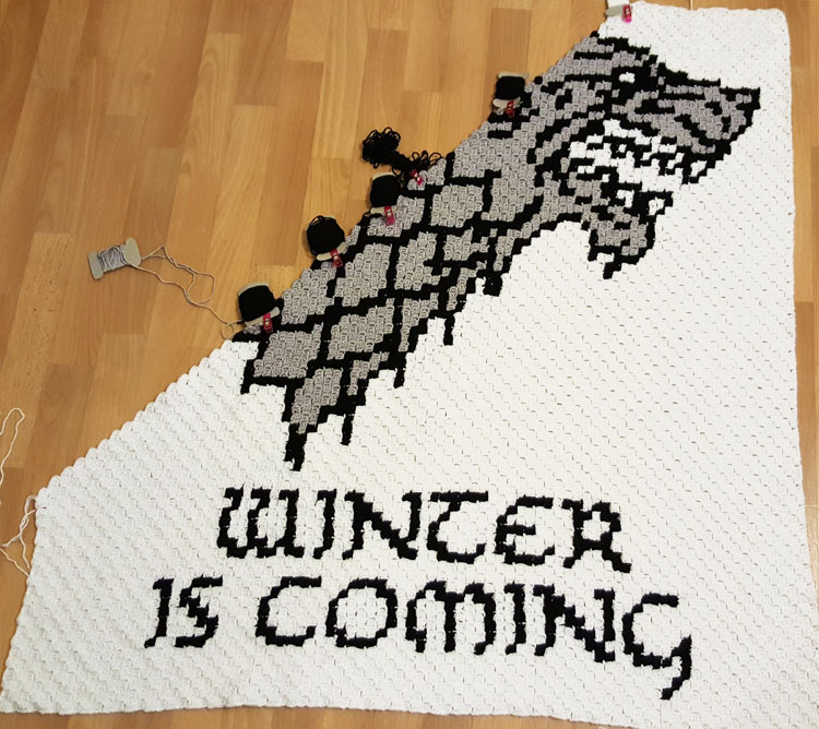winter is coming, Gra o tron, Game of Thrones, wilkor, szydełkowanie, c2c, corner2corner, od rogu do rogu, Szkoła Szydełkowania